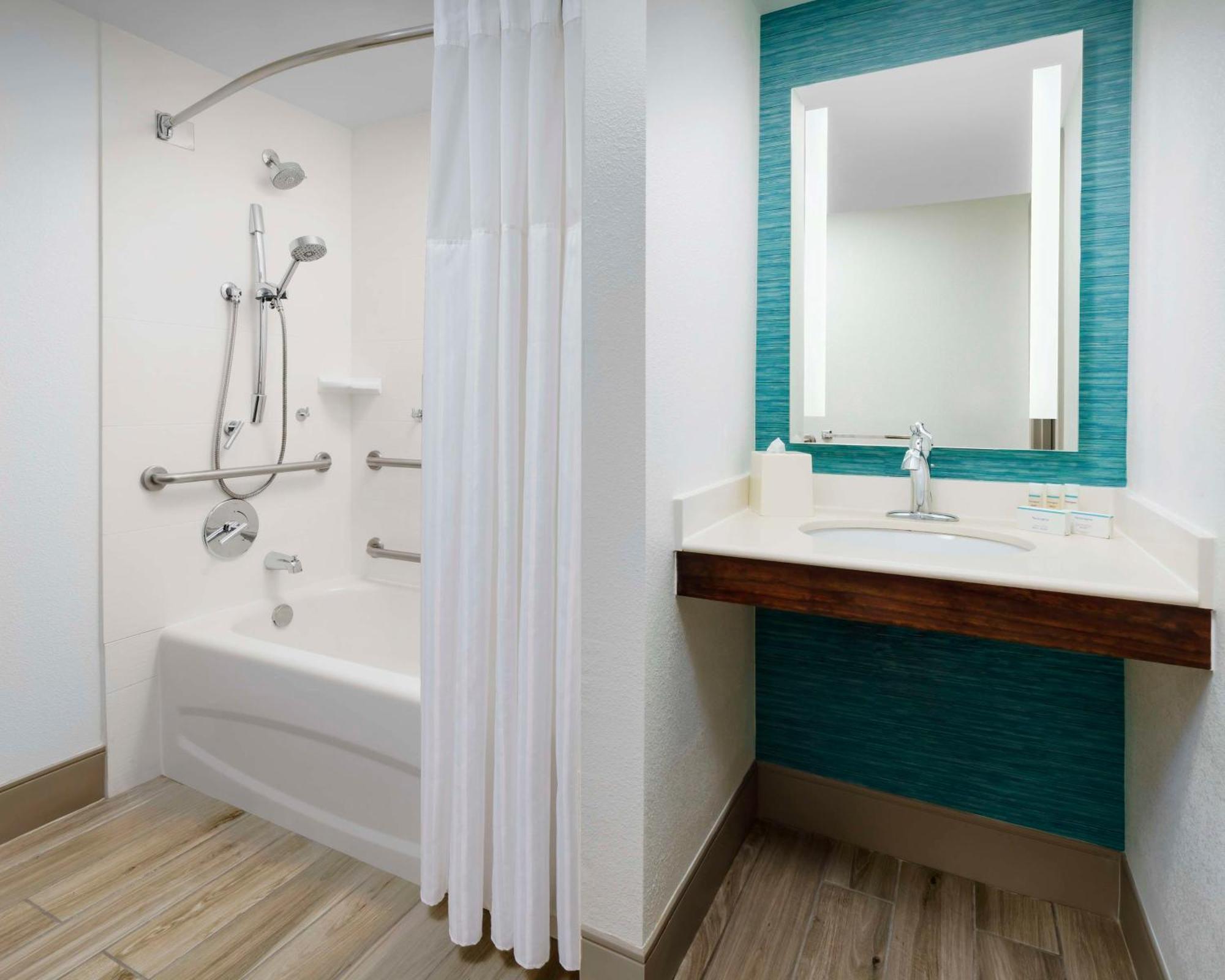 Hilton Garden Inn Orlando At Seaworld Williamsburg Exterior foto